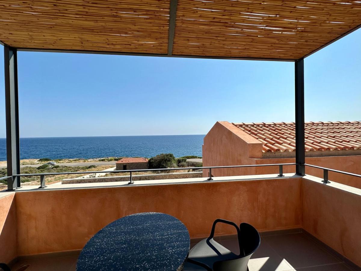Pasithea Suites Monemvasía Екстериор снимка