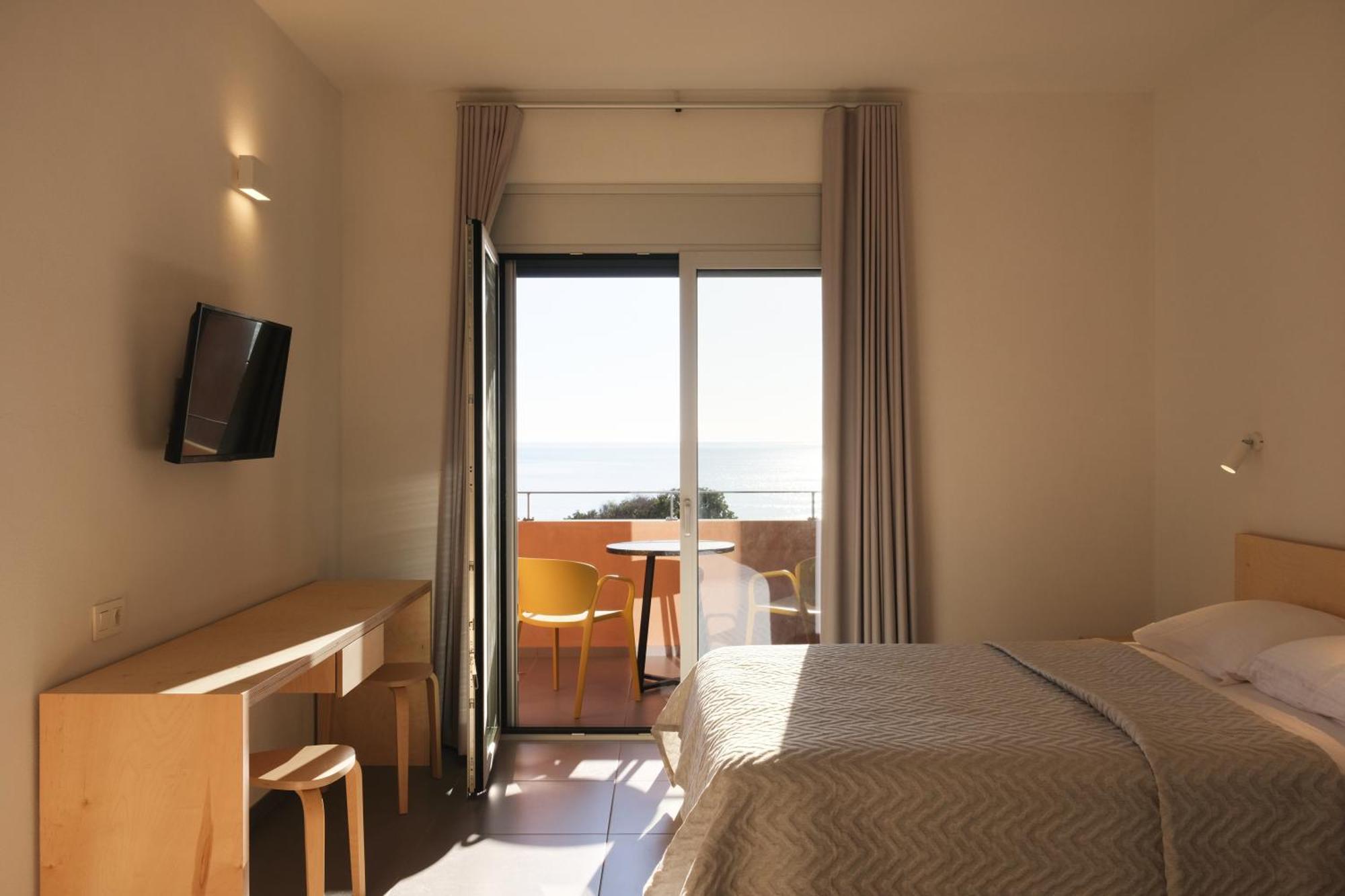 Pasithea Suites Monemvasía Екстериор снимка